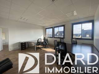 Bureaux et commerces 2 pièces Bureaux et commerces 2 pièces