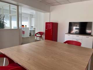 Bureaux et commerces 3 pièces Bureaux et commerces 3 pièces