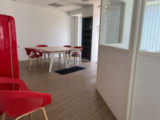 Bureaux et commerces 3 pièces Bureaux et commerces 3 pièces