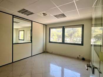 Location Bureaux et commerces 92 m&sup2;Vitrolles