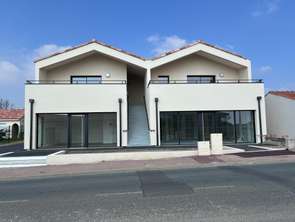 Location Divers 2 piècesBrem-sur-Mer