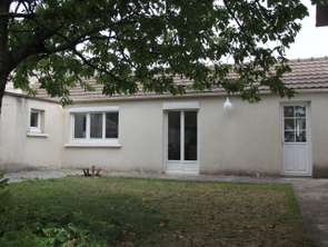 Location Divers 1 chambreCastine-en-Plaine