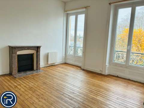 Divers locations Laval 53