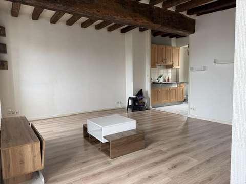 Divers locations Laval 53