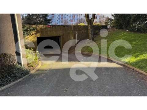 Location garage box et parking