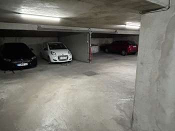 Location garage box et parking 1 pièce Location garage box et parking 1 pièce