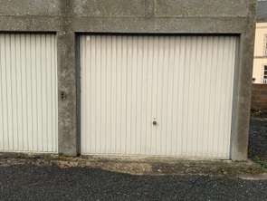 Location Garage box et parking 12 m&sup2;Bayeux Centre Et Est