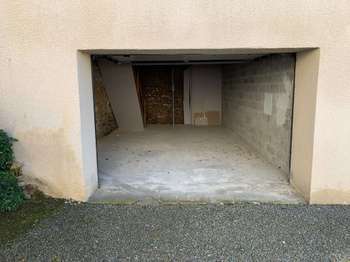 Location garage box et parking 1 pièce