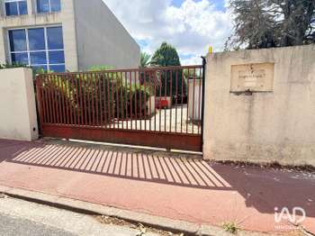 Location Garage box et parking 16 m&sup2;Bordeaux