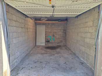 Location Garage box et parking 12 m&sup2;Brest