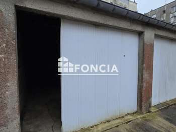 Location Garage box et parking 7 m&sup2;Brest Jaurès