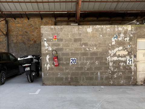 Location garage box et parking