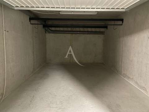 Location garage box et parking