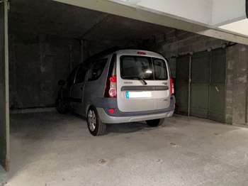 Location garage box et parking 1 pièce