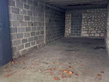 Location garage box et parking 1 pièce