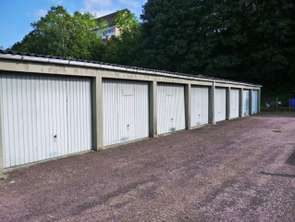 Location Garage box et parking 12 m&sup2;Caen