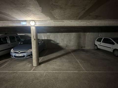 Location garage box et parking