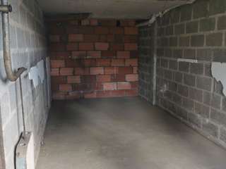 Location garage box et parking 1 pièce
