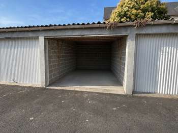 Location garage box et parking