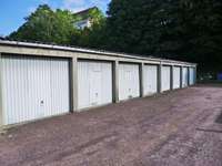 Location garage box et parking 1 pièce Location garage box et parking 1 pièce