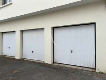 Location garage box et parking Location garage box et parking
