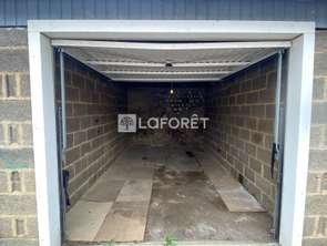 Location Garage box et parking 15 m&sup2;Elbeuf