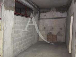 Location Garage box et parking 12 m&sup2;Fontenay-le-Comte