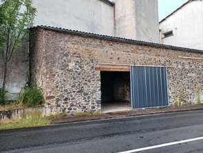 Location Garage box et parking 23 m&sup2;Gorges