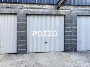 Location Garage box et parking 15 m&sup2;Granville
