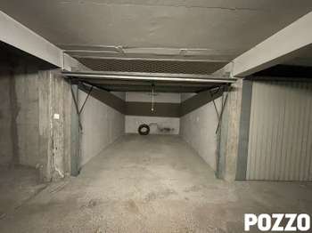 Location Garage box et parking 15 m&sup2;Granville
