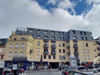 Location Garage box et parking 12 m&sup2;Granville