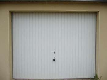 Location Garage box et parking 15 m&sup2;Guer