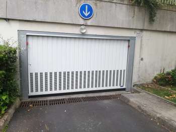 Location garage box et parking Location garage box et parking