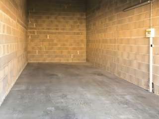 Location garage box et parking 1 pièce