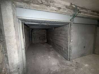Location Garage box et parking 13 m&sup2;La Roche-Sur-Yon Centre Ville