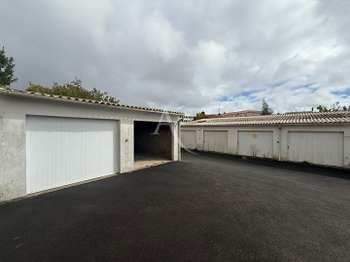Location garage box et parking Location garage box et parking