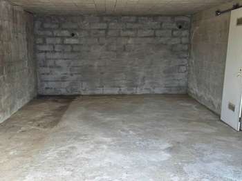 Location Garage box et parking 27 m&sup2;Lanester Kerentrech