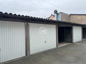 Location Garage box et parkingLaval