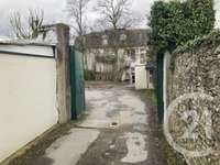 Location garage box et parking Location garage box et parking