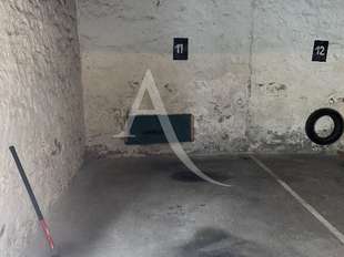 Photo Location garage box et parking Laval Centre-Ville Préfecture