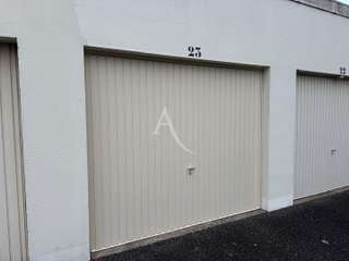 Location garage box et parking 1 pièce