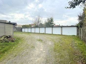 Location Garage box et parking 12 m&sup2;Le Mans Miroir - Batignolles