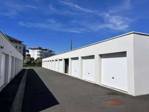 Location Garage box et parking 15 m&sup2;Les Sables-d'Olonne