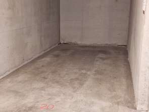 Location Garage box et parking 1 pièceLorient Centre Ville