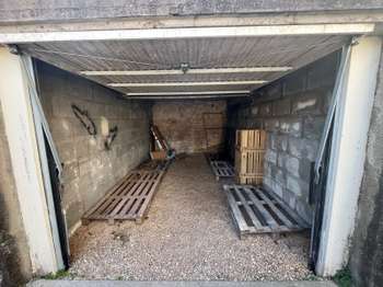 Location garage box et parking Location garage box et parking