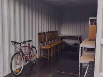 Location Garage box et parking 14 m&sup2;Montreuil-sous-Pérouse