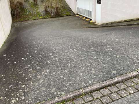 Location garage box et parking 2 pièces
