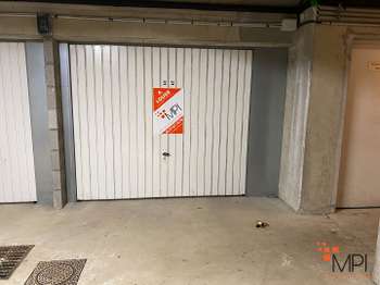 Location Garage box et parking 1 pièceMordelles