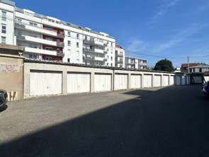 Location Garage box et parking 1 pièceNantes