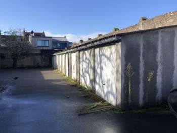 Location Garage box et parking 12 m&sup2;Nantes